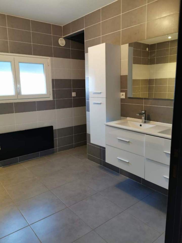 Pose de carrelage de A à Z Pont-du-Château